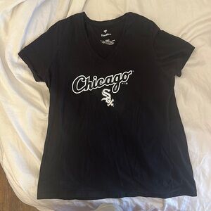 Chicago Sox shirt. Black shirt with white around the lettering. Size Medium